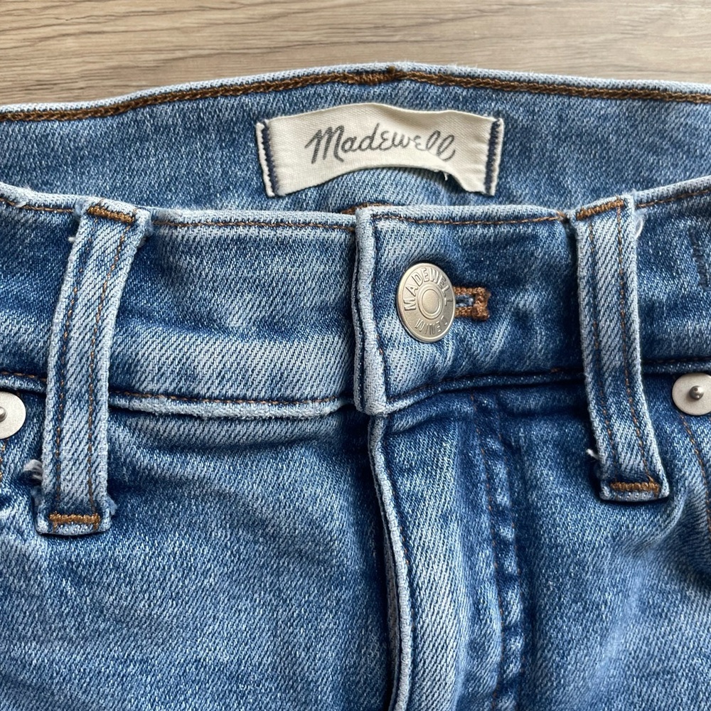 Madewell | Mid Rise Kick Out Jeans | Custom ‘Nashville’ Embroidery | Size 27 - Picture 5 of 9